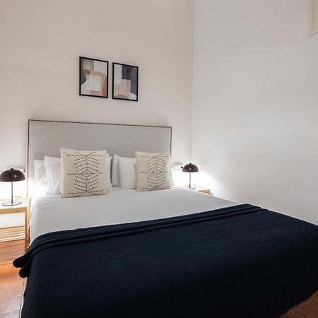 Stay U-Nique Apartments Granados Barcelona Bagian luar foto