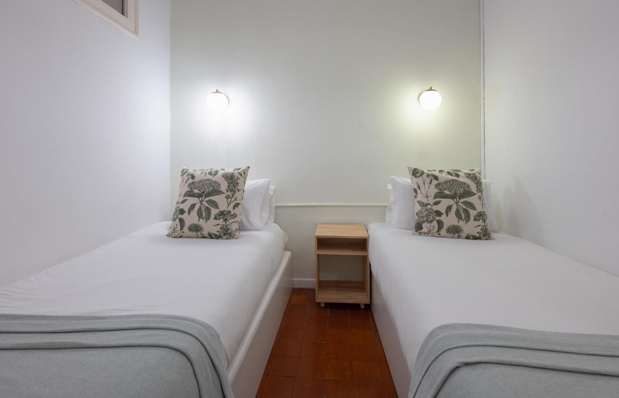Stay U-Nique Apartments Granados Barcelona Bagian luar foto