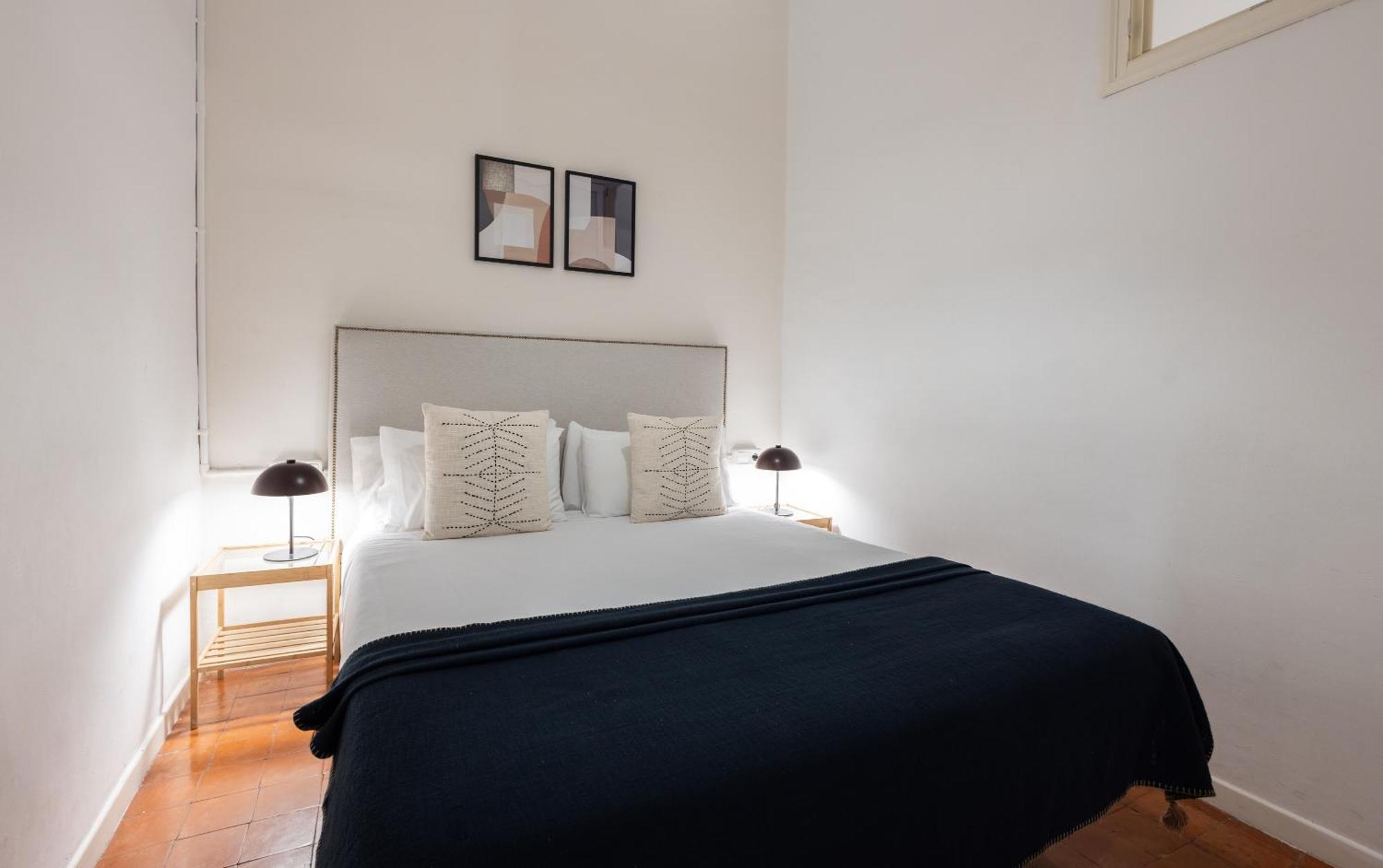 Stay U-Nique Apartments Granados Barcelona Bagian luar foto